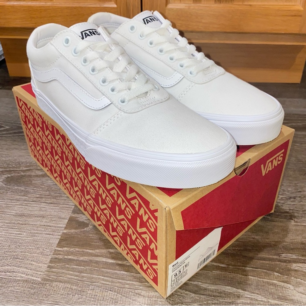 SOLD ON MERCARI Like New Vans Mens Ward White Canvas Shoes Size 9.5 With Box